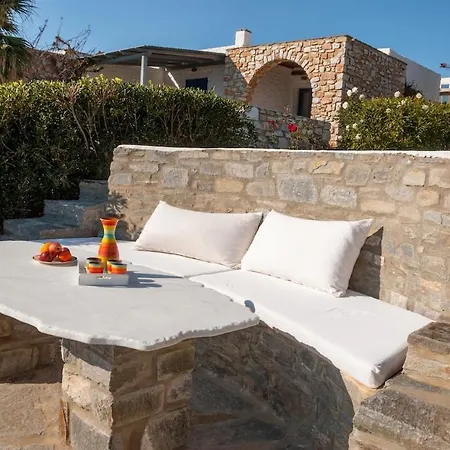 Laura בית נופש פארוס